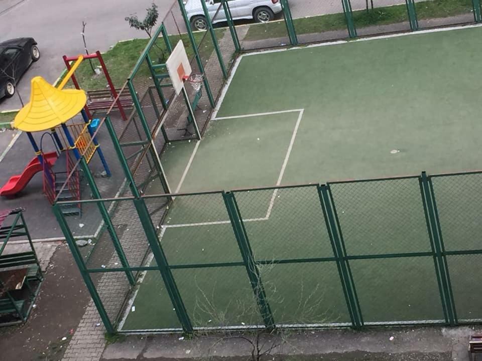 Apartment Жужуна バトゥーミ エクステリア 写真